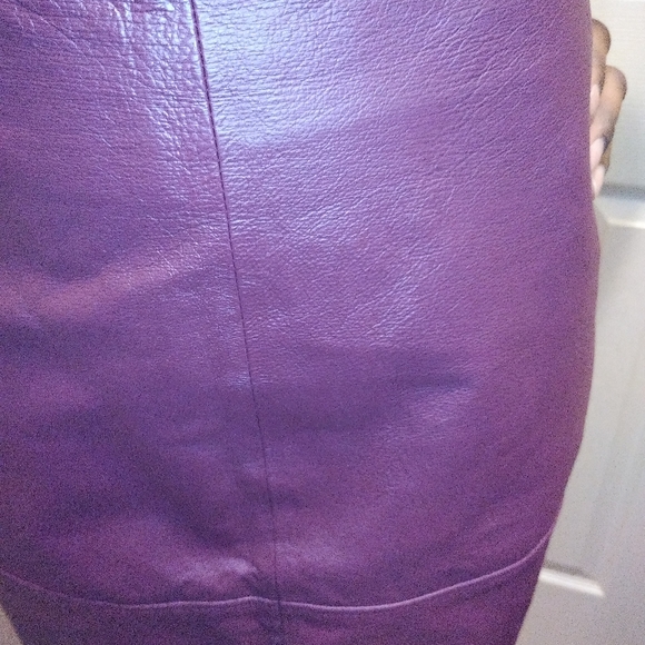 Vintage 90's Leather Skirt - Picture 4 of 5